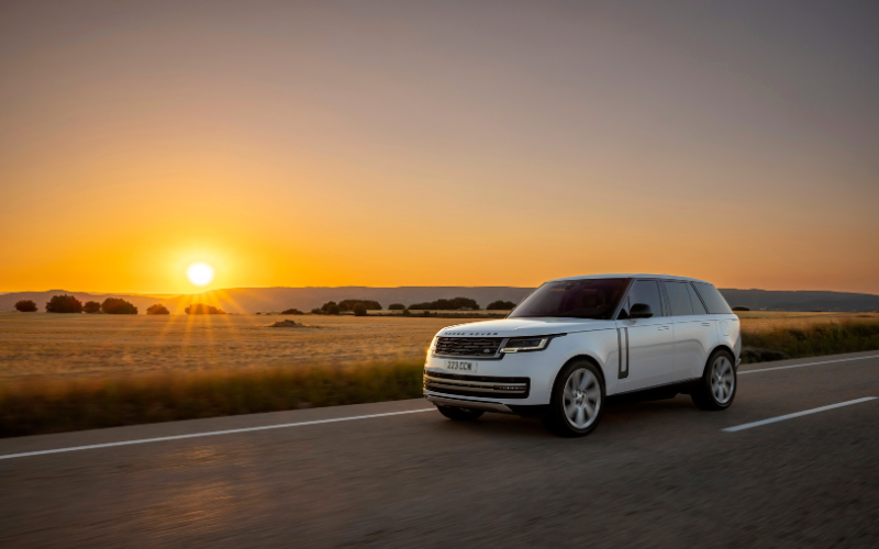 Range Rover: Luxury Performance SUVs