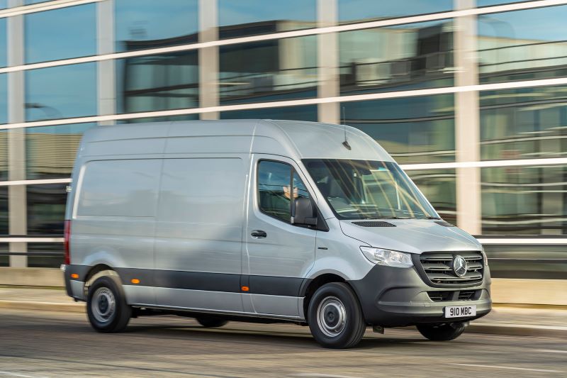 2025 Large Vans Towing Capacity Guide - Diesel & Electric