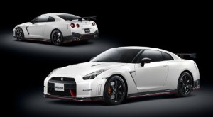 Record breaking Nissan GT-R Nismo hits the Nurburgring