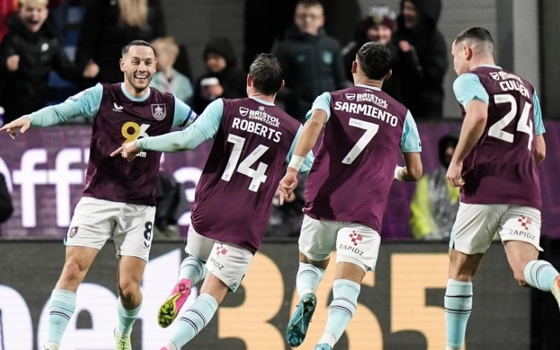 Burnley Held In Challenging Conditions