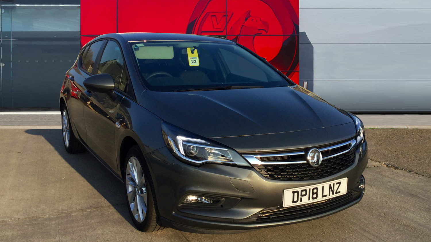 Used Vauxhall Astra 1.4T 16V 150 Design 5dr Auto Petrol Hatchback for ...