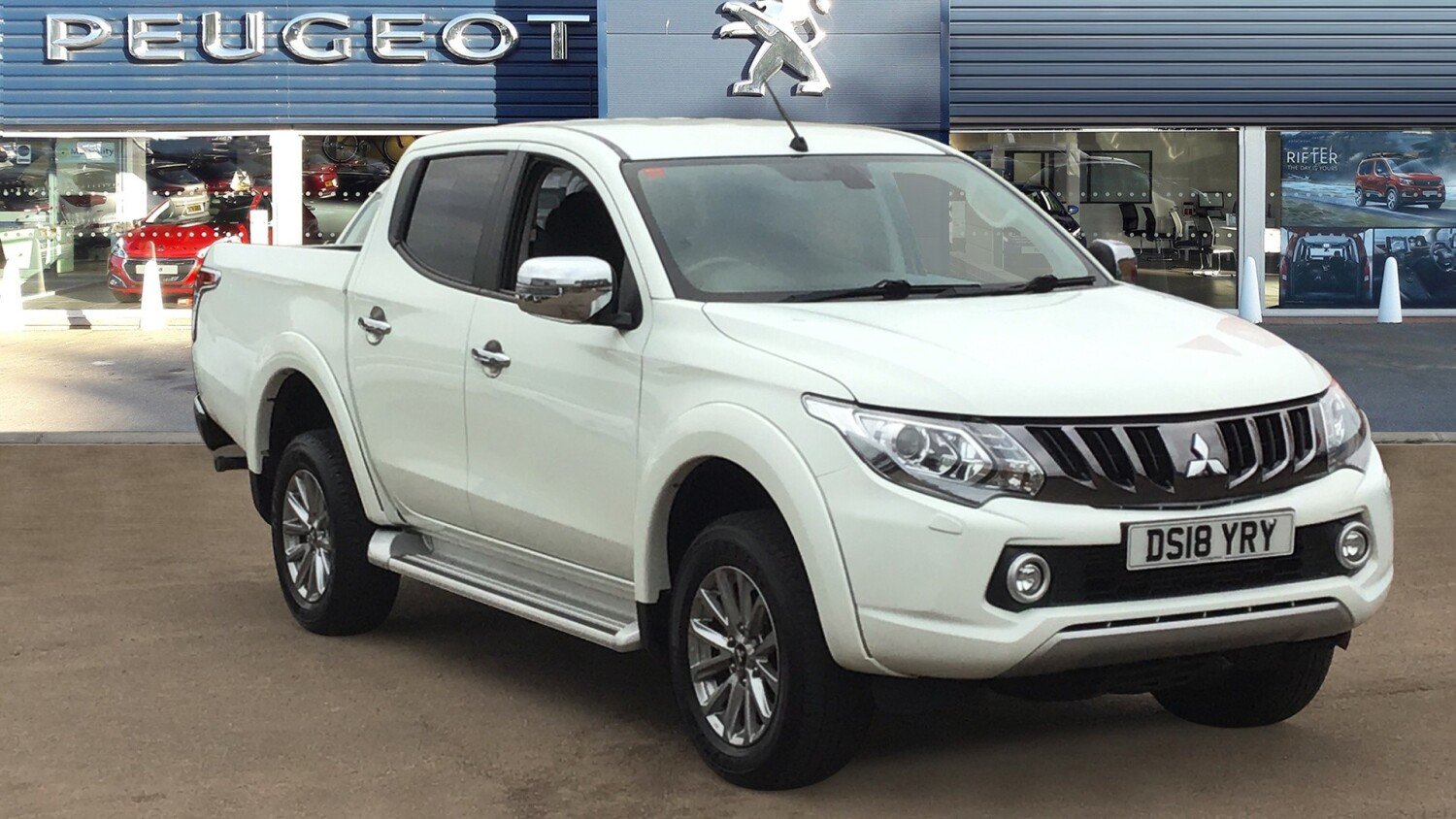 Used Mitsubishi L200 Lwb Lb Diesel Double Cab DI-D 178 Barbarian 4WD ...