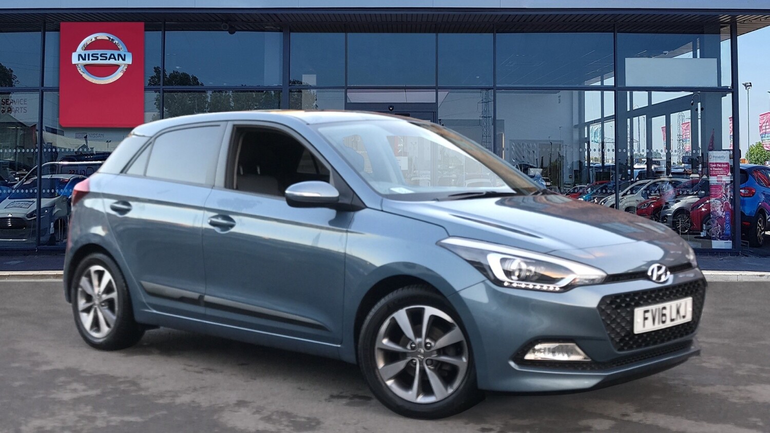 Used Hyundai i20 1.4 Premium 5dr Auto Petrol Hatchback for Sale ...