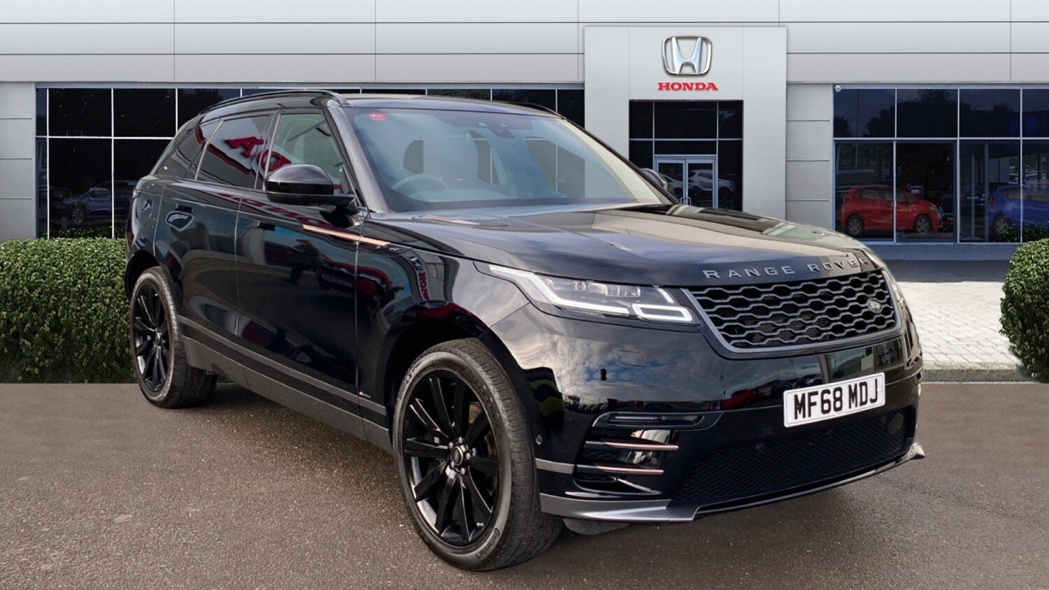 Used Land Rover Range Rover Velar 2.0 D180 R-Dynamic HSE 5dr Auto ...