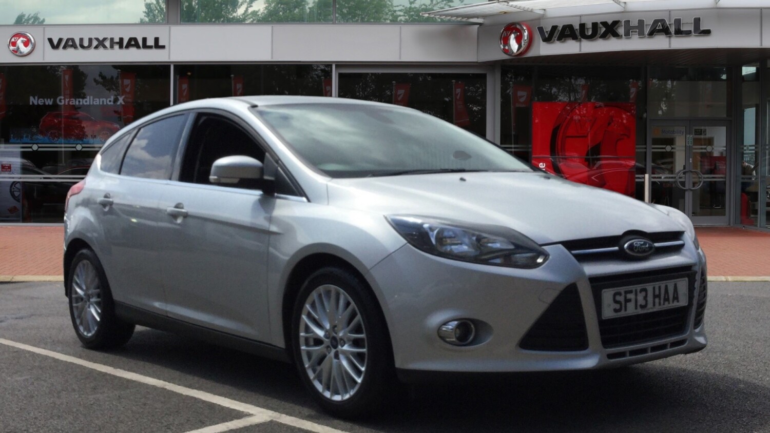 Used Ford Focus 1.6 TDCi 115 Zetec 5dr Diesel Hatchback for Sale ...