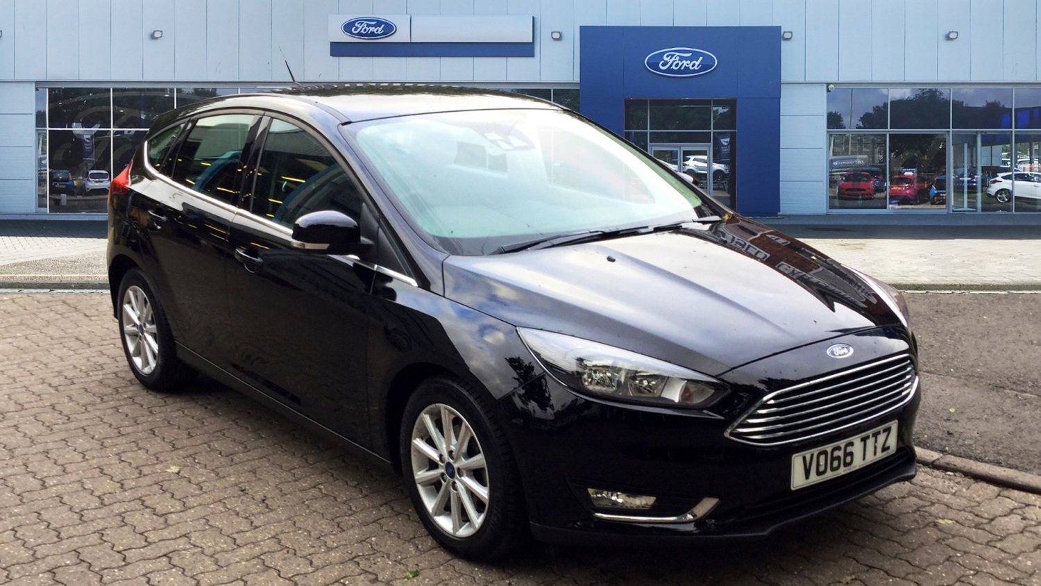 Used Ford Focus 1.0 EcoBoost Titanium 5dr Petrol Hatchback for Sale ...