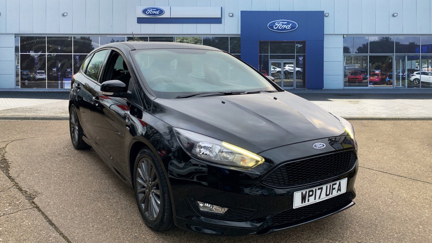 Used Ford Focus 1.5 EcoBoost ST-Line Navigation 5dr Petrol Hatchback ...