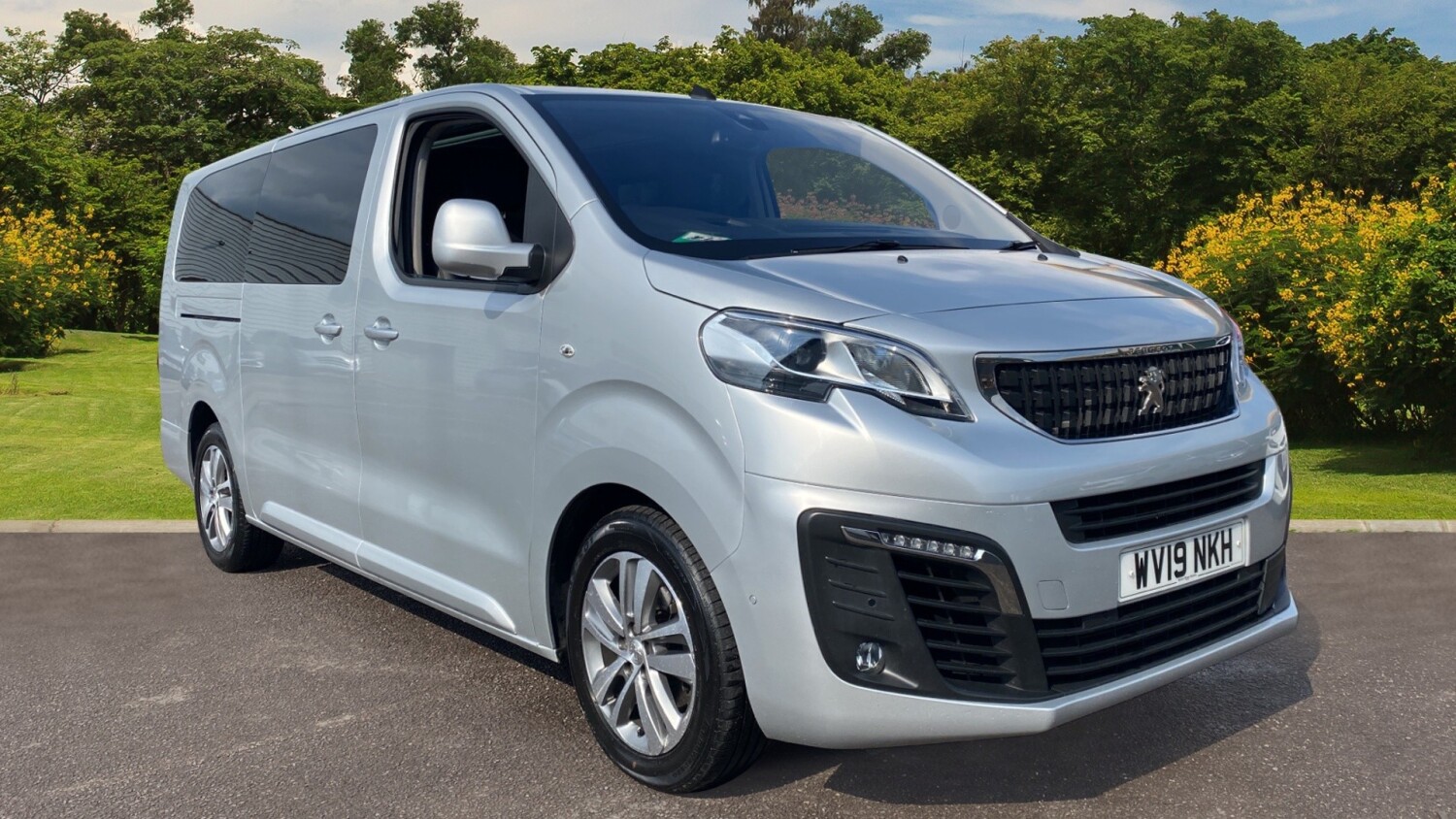 Used Peugeot Traveller 2.0 BlueHDi 150 Allure Long [8 Seat] 5dr Diesel ...