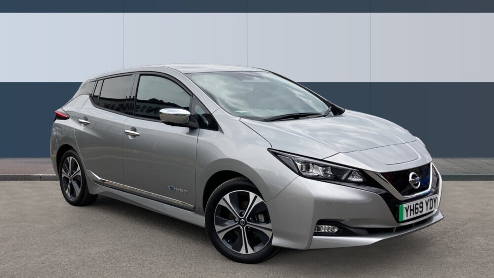 nissan leaf hatchback 110kw tekna 40kwh 5dr auto