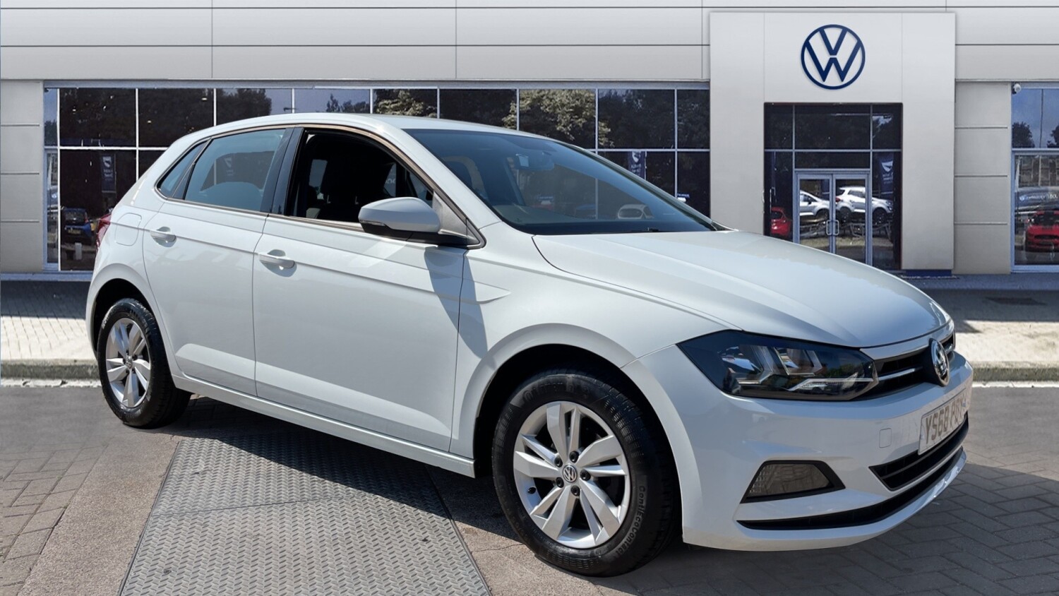 Used Volkswagen Polo 1.0 TSI 95 SE 5dr Petrol Hatchback for Sale ...